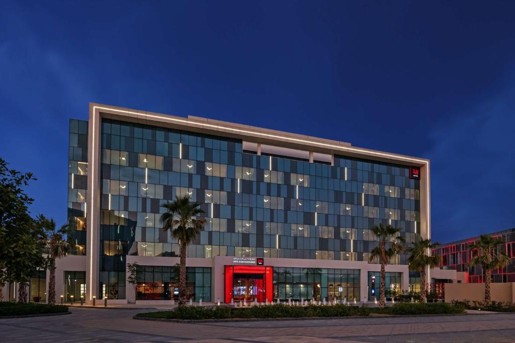 فندق Radisson RED Dubai Silicon Oasis